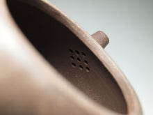 Load image into Gallery viewer, TianQingNi Big Shipiao Yixing Teapot, 天青泥大满瓢, 400ml