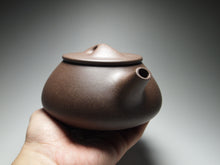 Load image into Gallery viewer, TianQingNi Big Shipiao Yixing Teapot, 天青泥大满瓢, 400ml