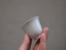 Load image into Gallery viewer, 40ml Flower Goddess Tianbai Jingdezhen Porcelain Teacup 甜白花神杯