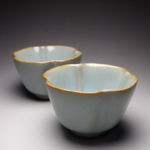 Load image into Gallery viewer, Pair of Matching 50ml Four-Lobed Azure Ruyao Teacups, 天青汝窑四瓣对杯