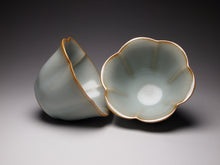 Load image into Gallery viewer, Pair of Matching 50ml Six Lobe Ruyao Teacups 天青汝窑六瓣花对杯