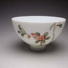 Load image into Gallery viewer, 60ml Youzhongcai Pomegranate Blossoms Chicken Heart Teacup 釉中彩鸡心杯(石榴花)