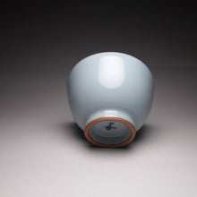 Load image into Gallery viewer, 70ml Shangshan Royal Jade Ruyao Teacup 汝窑御青上善杯