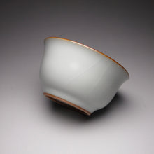 Load image into Gallery viewer, 75ml Moon White Ruyao Teacup, 月白汝窑茶杯