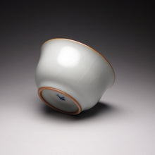 Load image into Gallery viewer, 75ml Moon White Ruyao Teacup, 月白汝窑茶杯