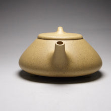 Load image into Gallery viewer, Benshan Lüni Ziye Shipiao Yixing Teapot 本山绿泥子冶石瓢 125ml
