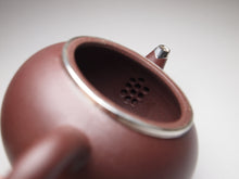 Load image into Gallery viewer, PRE-ORDER: Lao Zini Little Shuiping Yixing Teapot with Pure Silver Rim 包银老紫泥小水平 90ml
