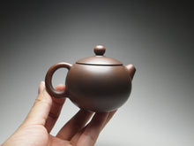 Load image into Gallery viewer, 100ml Little Xishi Nixing Teapot by Taohua Island Studio 陶花岛坭兴小西施