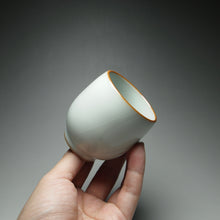 Load image into Gallery viewer, 95ml Fragrance Moon White Ruyao Teacup, 月白汝窑茶杯