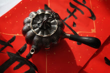 Load image into Gallery viewer, 999 Pure Silver Handmade Pumpkin Side Handle Teapot, 全手工纯银999南瓜侧把壶, 300ml