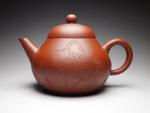 Load image into Gallery viewer, Zhuni Pear Shuiping Yixing Teapot with Carving of Crane 朱泥梨式水平带仙鹤刻绘 115ml
