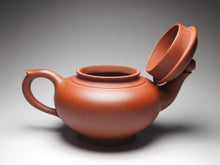 Load image into Gallery viewer, Zhuni Xiaoying Yixing Teapot, 朱泥笑罂壶, 175ml
