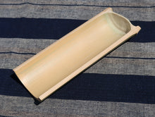 Load image into Gallery viewer, Large Green Bamboo Tea Scoop 保青竹子茶则