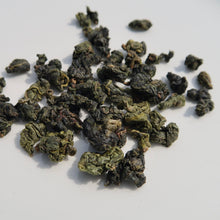 Load image into Gallery viewer, TianChi High Mountain Oolong Tea, 天池高山茶, Spring 2021