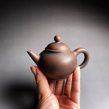 Load image into Gallery viewer, 95ml Shuiping Nixing Teapot by Zhou Yujiao