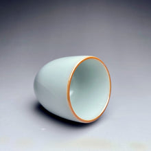Load image into Gallery viewer, 25ml Mini Fragrance Moon White Ruyao Teacup, 月白汝窑茶杯
