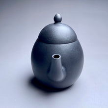 Load image into Gallery viewer, Heini (Wuhui Zhuni) Dragon Egg Yixing Teapot, 焐灰朱泥龙蛋壶, 120ml