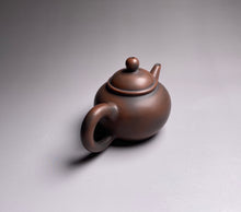Load image into Gallery viewer, 125ml Shuiping Nixing Teapot by Zhou Yujiao
