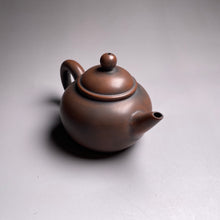 Load image into Gallery viewer, 125ml Shuiping Nixing Teapot by Zhou Yujiao