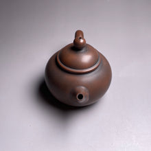 Load image into Gallery viewer, 125ml Shuiping Nixing Teapot by Zhou Yujiao