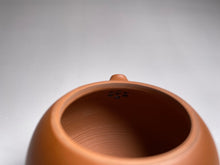 Load image into Gallery viewer, 75ml Small Xishi Nixing Teapot, 坭兴小西施壶 by Chen De