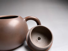 Load image into Gallery viewer, 130ml Xishi Nixing Teapot by Zhou Yujiao