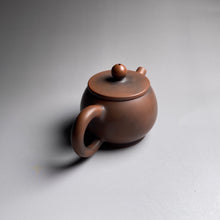 Load image into Gallery viewer, 100ml Mulan Nixing Teapot by Zhou Yujiao