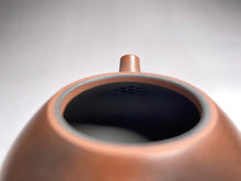 Load image into Gallery viewer, 75ml Shipiao Nixing Teapot 坭兴石瓢壶 by Zhou Yujiao