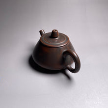 Load image into Gallery viewer, 100ml Shipiao Nixing Teapot 坭兴石瓢壶 by Wu Sheng Sheng