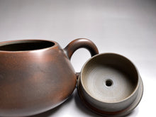 Load image into Gallery viewer, 100ml Shipiao Nixing Teapot 坭兴石瓢壶 by Wu Sheng Sheng
