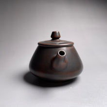 Load image into Gallery viewer, 125ml Shipiao Nixing Teapot 坭兴石瓢壶 by Wu Sheng Sheng
