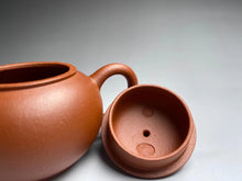 Load image into Gallery viewer, Small Zhuni Shuiping Yixing Teapot 朱泥小水平 100ml