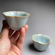 Load image into Gallery viewer, Pair of Matching 30ml Six Lobed Ruyao Sky Blue Teacups, 天青汝窑茶杯