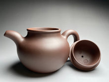 Load image into Gallery viewer, Dicaoqing Duoqiu Yixing Teapot, 底槽青掇球, 275ml