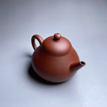 Load image into Gallery viewer, Xiao Hongni Pear Shuiping Yixing Teapot, 小红泥梨式水平, 125ml