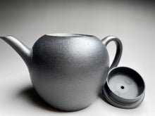 Load image into Gallery viewer, Heini (Wuhui Zhuni) Meirenjian Yixing Teapot, 焐灰朱泥美人肩壶, 180ml