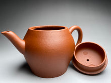 Load image into Gallery viewer, Zhuni Wengxing Yixing Teapot, 朱泥瓮形壶, 120ml