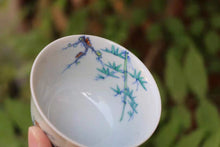 Load image into Gallery viewer, Birds and Flowers Doucai Jingdezhen Porcelain Teacup, 喜上眉梢斗彩杯,100ml