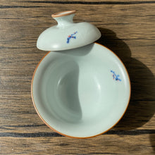 Load image into Gallery viewer, Plum Blossoms on Moon White Ruyao Gaiwan 汝窑月白盖碗