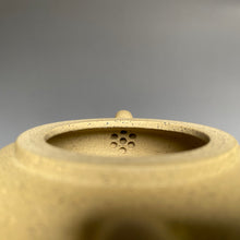Load image into Gallery viewer, Benshan lüni Jinglan Yixing Teapot, 本山绿泥井栏, 170ml