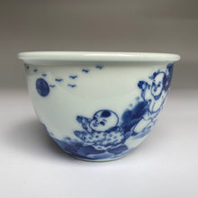 Load image into Gallery viewer, 115ml Qinghua Children Playing Cloth Ball Fanggu Jingdezhen Porcelain Teacup, 仿古全手工青花童趣缸杯