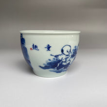 Load image into Gallery viewer, 90ml Qinghua Children Playing Instruments Fanggu Jingdezhen Porcelain Teacup,   仿古全手工青花童趣福寿杯