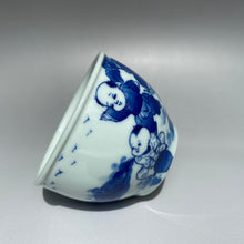 Load image into Gallery viewer, 90ml Qinghua Children Playing Instruments Fanggu Jingdezhen Porcelain Teacup,   仿古全手工青花童趣福寿杯