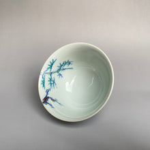 Load image into Gallery viewer, Birds and Flowers Doucai Jingdezhen Porcelain Teacup, 喜上眉梢斗彩杯,100ml