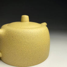 Load image into Gallery viewer, Benshan lüni Classic Jinglan Yixing Teapot, 本山绿泥井栏, 180ml