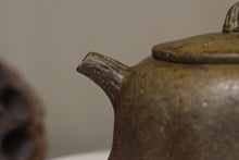 Load image into Gallery viewer, Wood Fired Lao Duanni Lianjing Yixing Teapot 柴烧老段泥莲镜壶 155ml