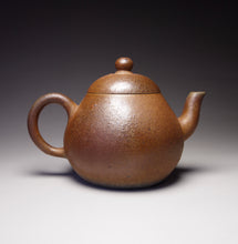 Load image into Gallery viewer, Wood Fired Huangjin Duan Pear Yixing Teapot, 柴烧黄金段梨形壶, 165ml