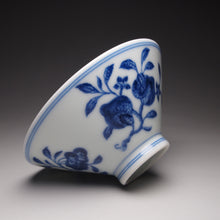 Load image into Gallery viewer, 100ml Three Fruits Qinghua Fanggu Jingdezhen Porcelain Douli Teacup