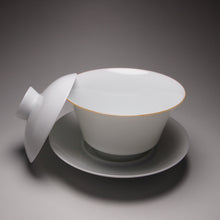 Load image into Gallery viewer, 120ml Medium Horseshoe Tianbai Jingdezhen Porcelain Gaiwan 甜白马蹄盖碗