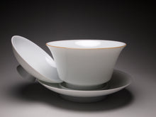 Load image into Gallery viewer, 120ml Medium Horseshoe Tianbai Jingdezhen Porcelain Gaiwan 甜白马蹄盖碗
